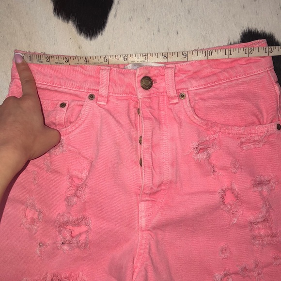 Zara bright pink distressed high rise denim shorts - Picture 8 of 12